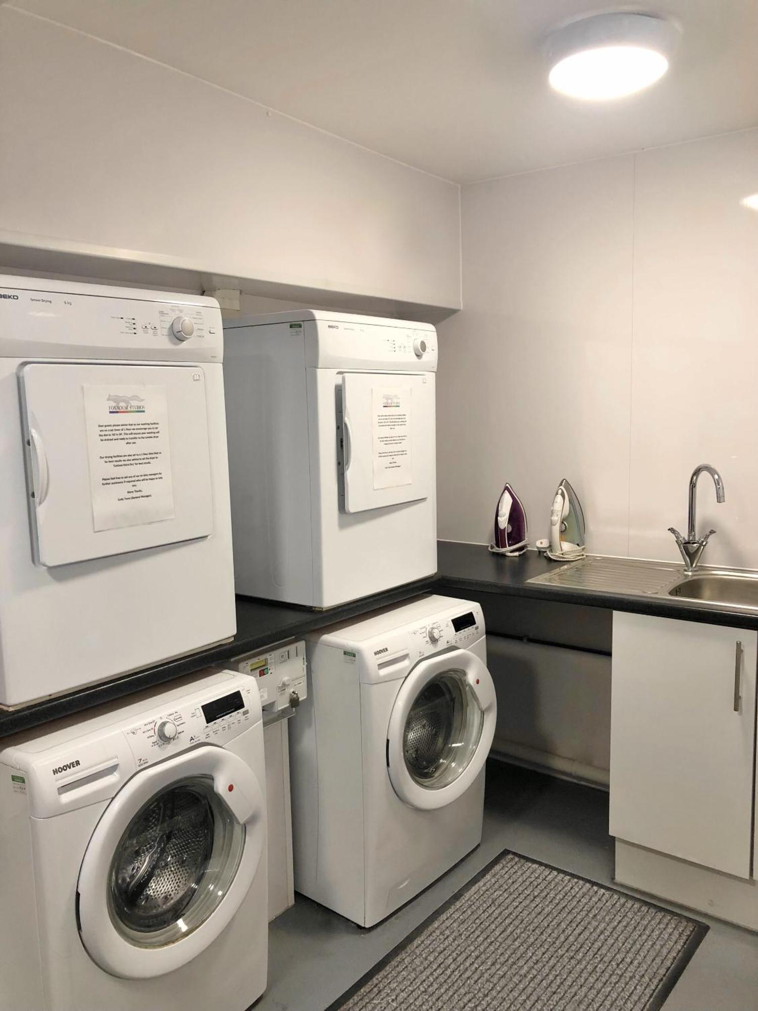 Foxhouse Studio Apartments Плімут Екстер'єр фото