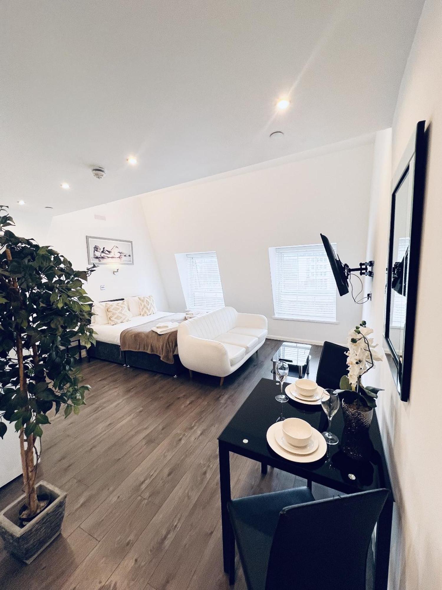 Foxhouse Studio Apartments Плімут Екстер'єр фото