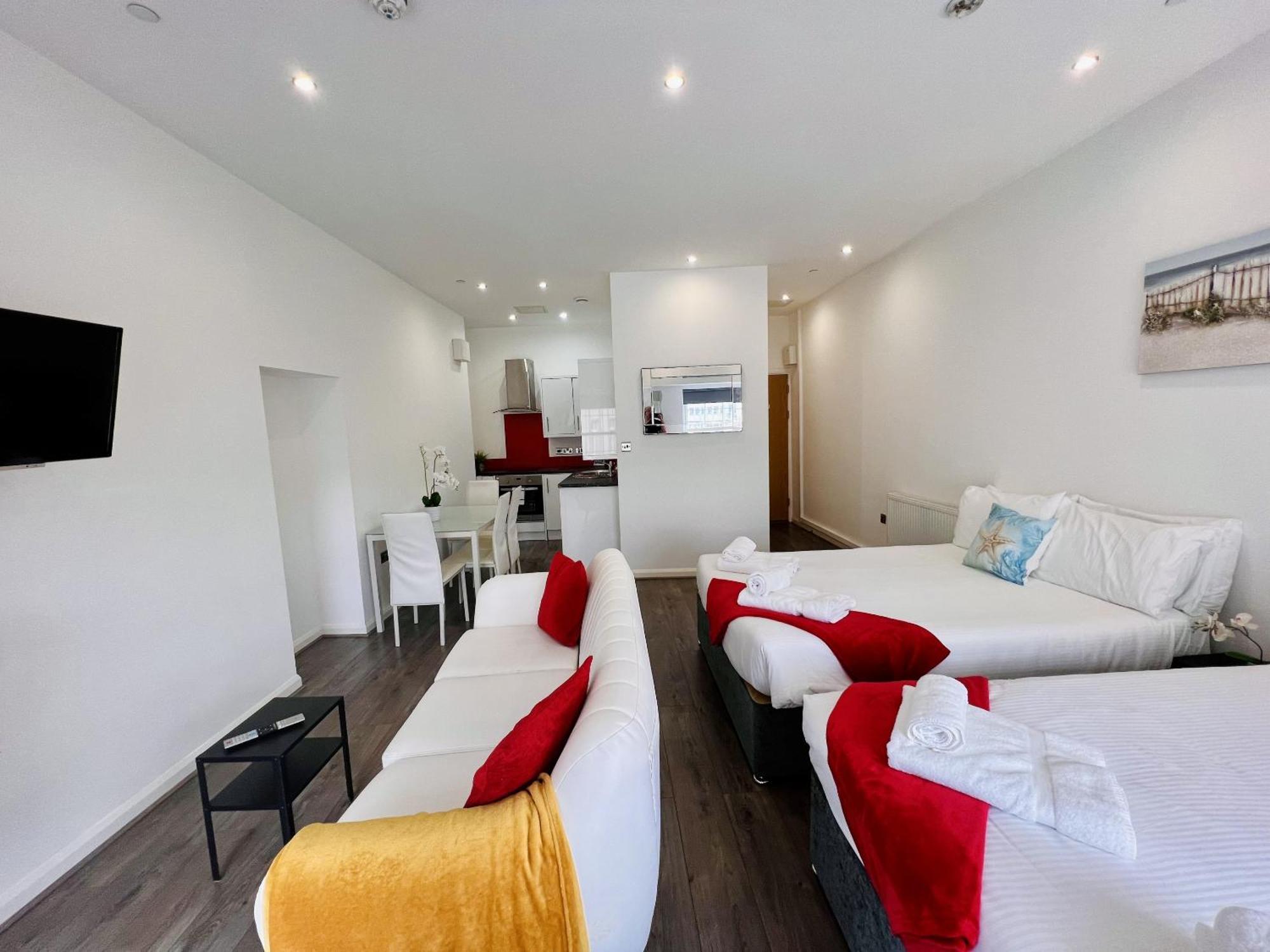 Foxhouse Studio Apartments Плімут Екстер'єр фото