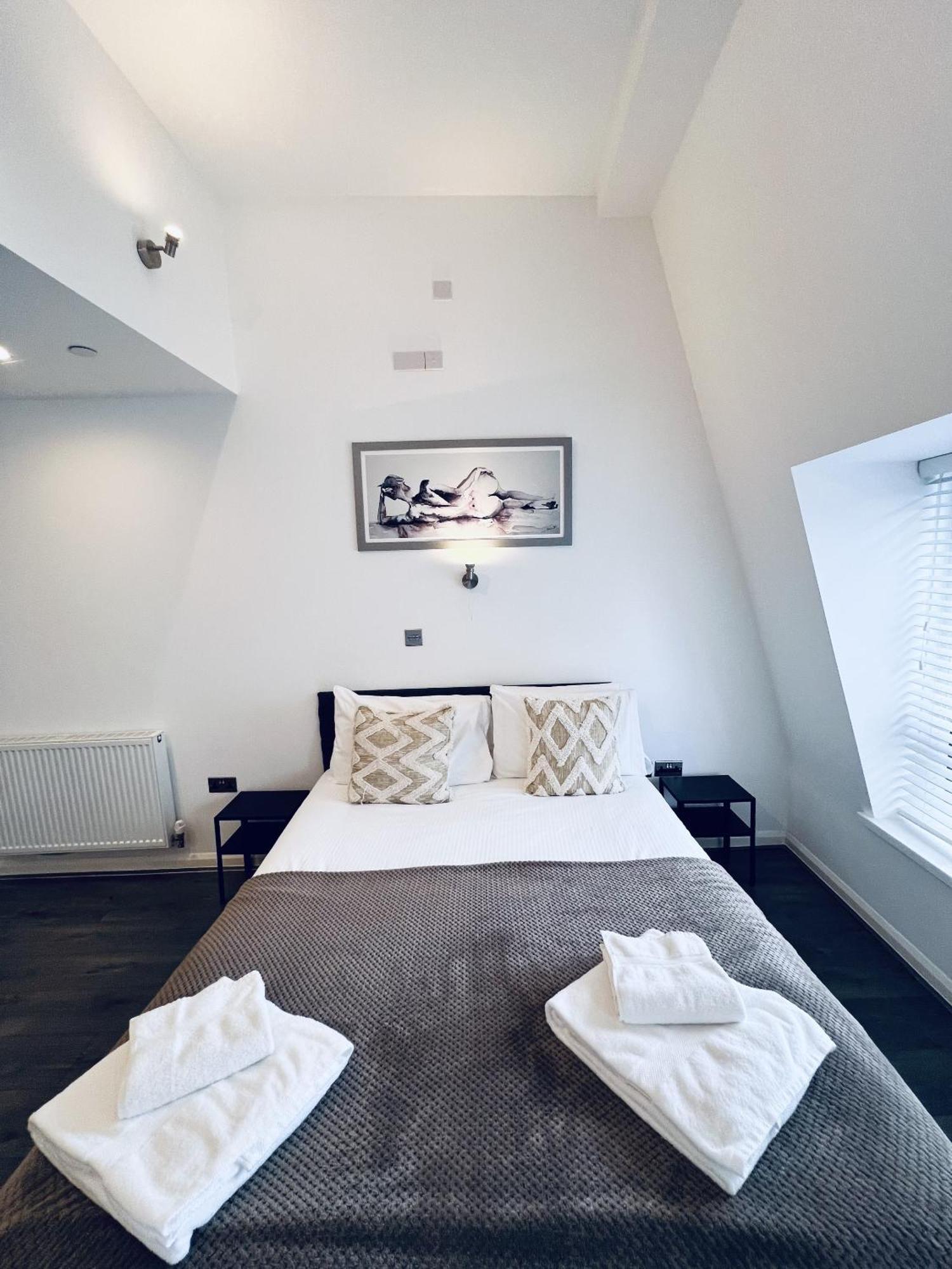 Foxhouse Studio Apartments Плімут Екстер'єр фото