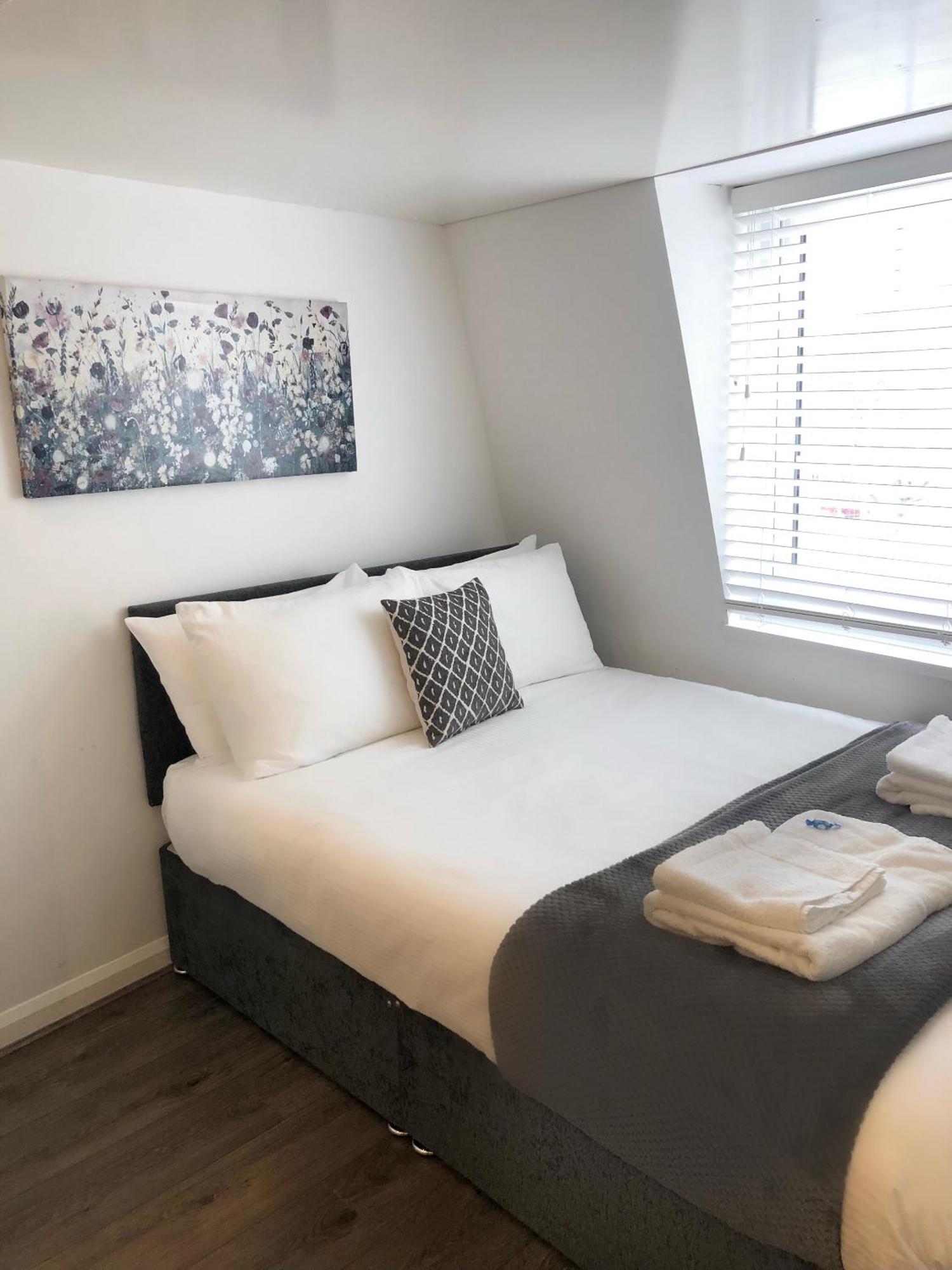 Foxhouse Studio Apartments Плімут Екстер'єр фото