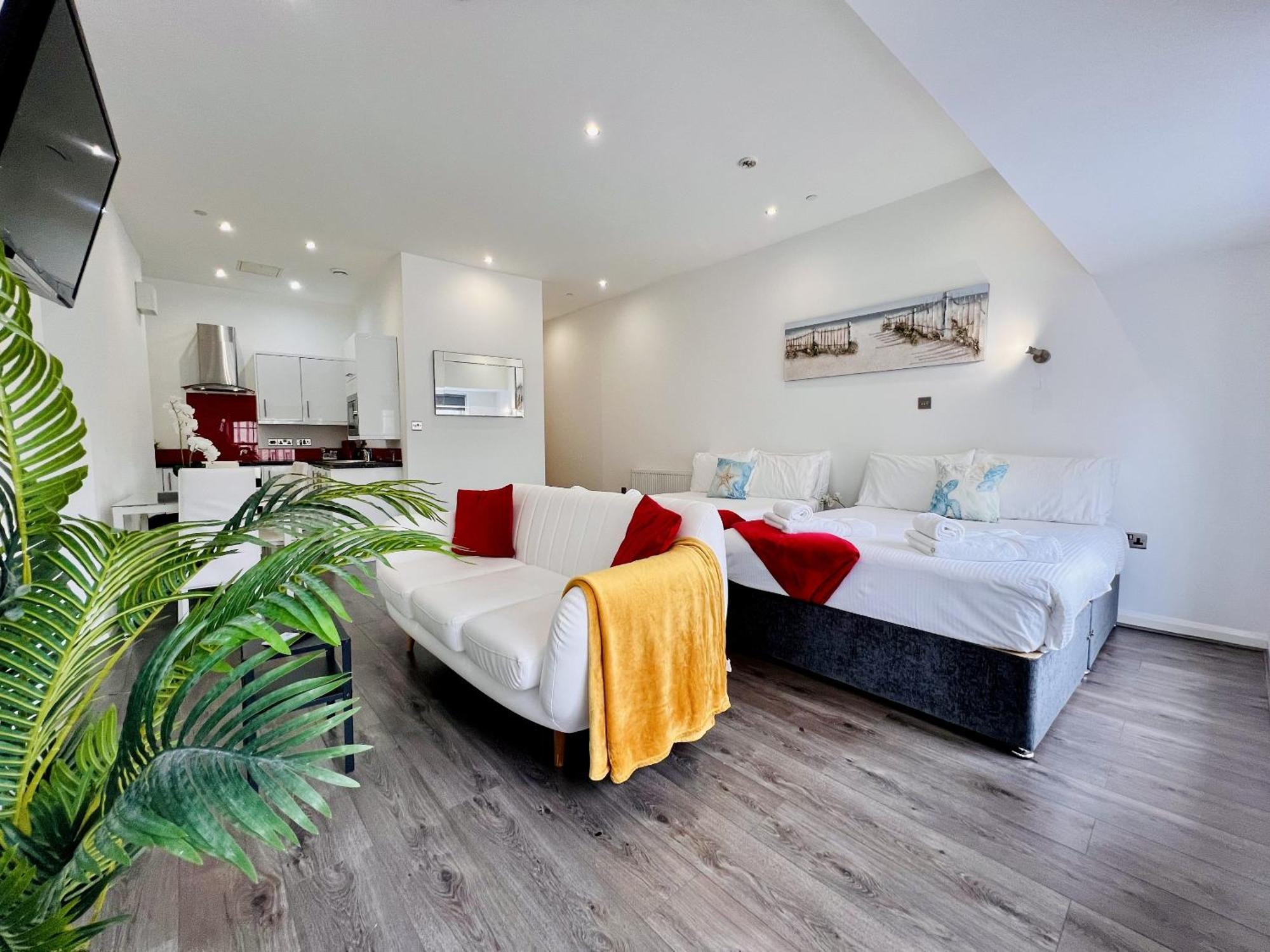 Foxhouse Studio Apartments Плімут Екстер'єр фото